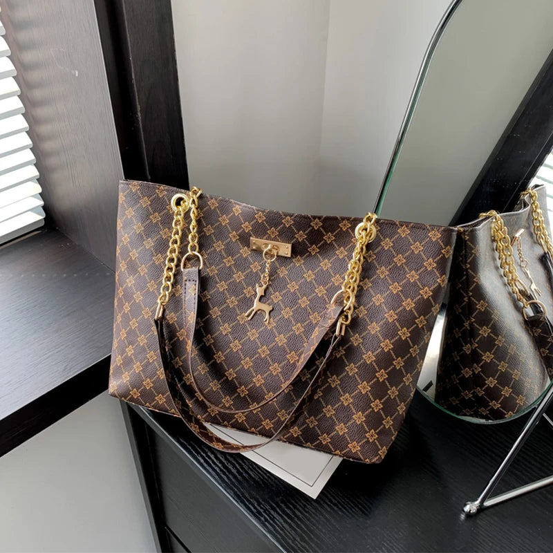 Women's Large Capacity Fashion Tote Bag Luxury Design Handbag Trendy Shoulder Purse with Printing Pattern for Shopping