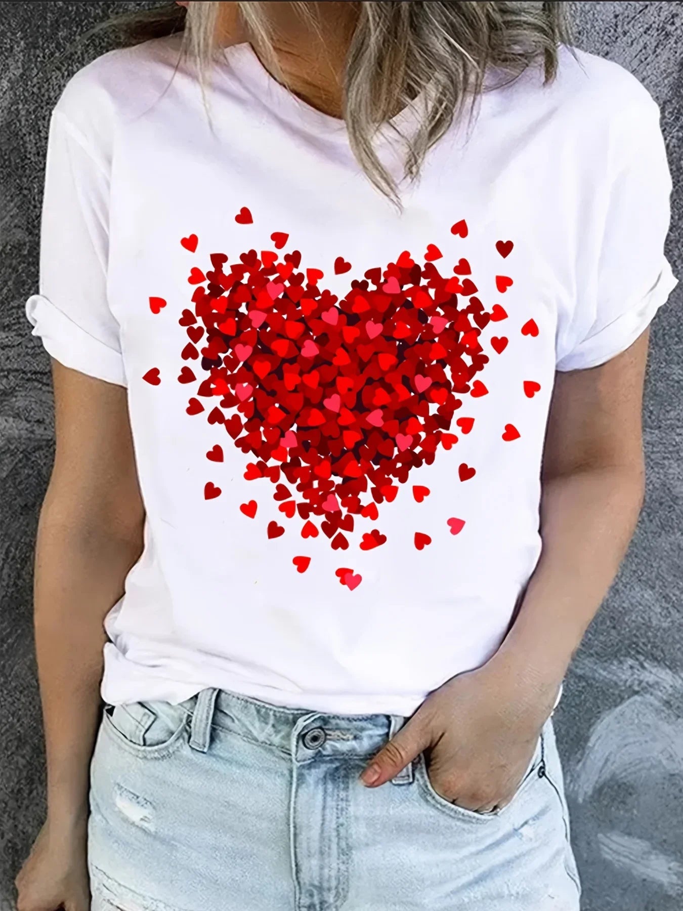 Summer Casual Woman T-Shirts Red Heart Graphic Prints Short Sleeve Comfortable Soft O-Neck Tops Fashion Street Female Clothes